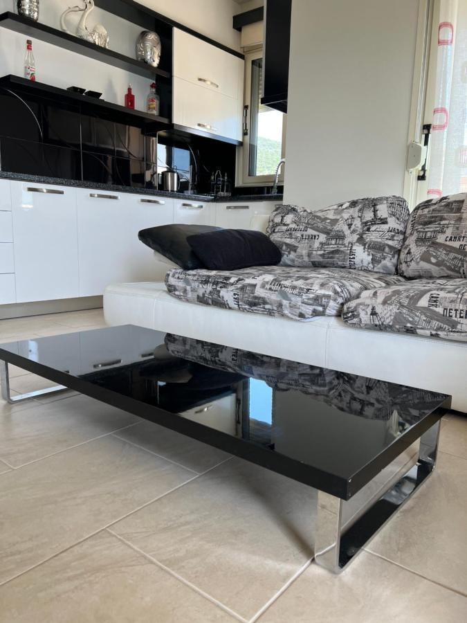 Apartmán Marina House Vlorë Exteriér fotografie